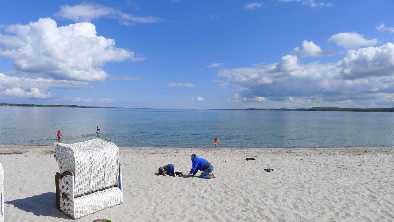 Seeblick I - Geraeumige 90Qm - Ganzes Haus - 50M Zum Naturstrand - Mit Terrasse Und Grossem Garten - Kueche Neu Gluecksburg Luaran gambar
